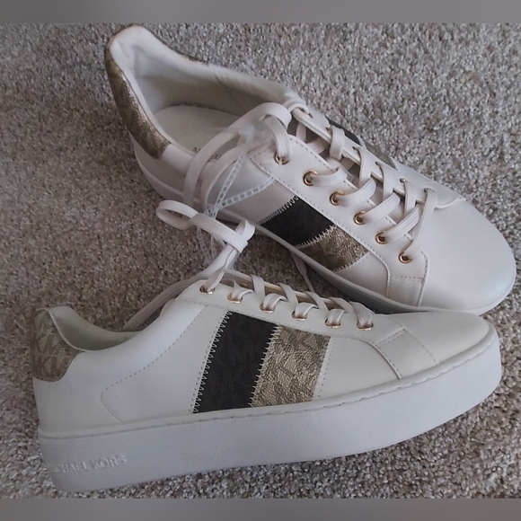 Michael Kors NWT Sneakers SZ 11 Stylish White and Gold Women's Sneakers - Picture 3 of 5